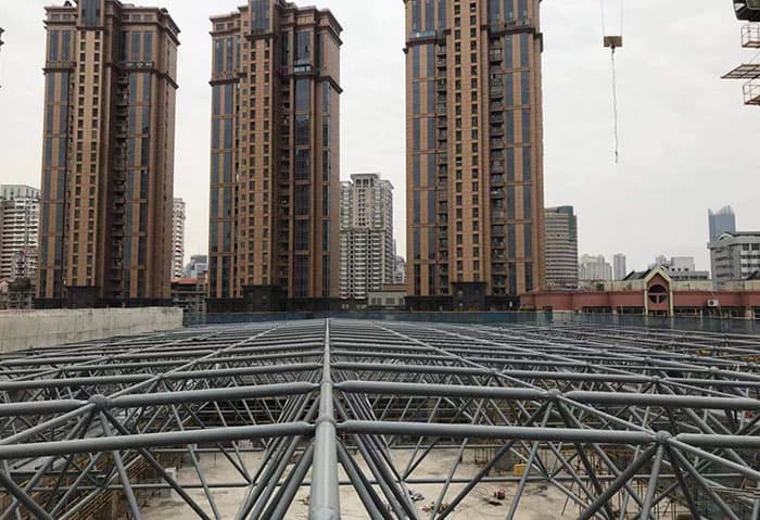 东丽螺栓球网架结构